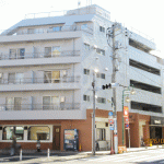 【賃貸マンション】2025年にリノベーション済み♪分譲タイプ。角部屋2面採光でとっても明るいお部屋です。